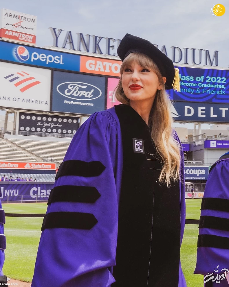 (عکس) تیلور سوئیفت دکتر شد